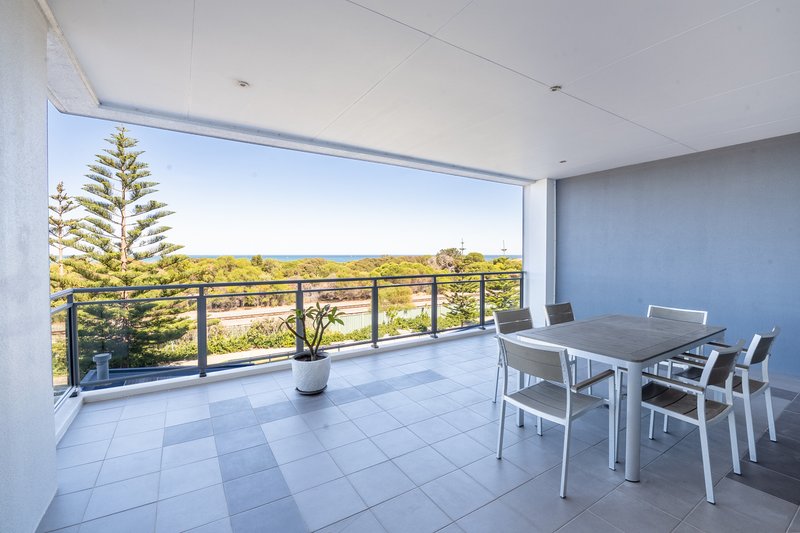 6/52 Rollinson Road, North Coogee WA 6163