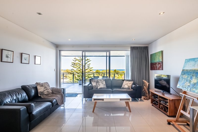 Photo - 6/52 Rollinson Road, North Coogee WA 6163 - Image 8