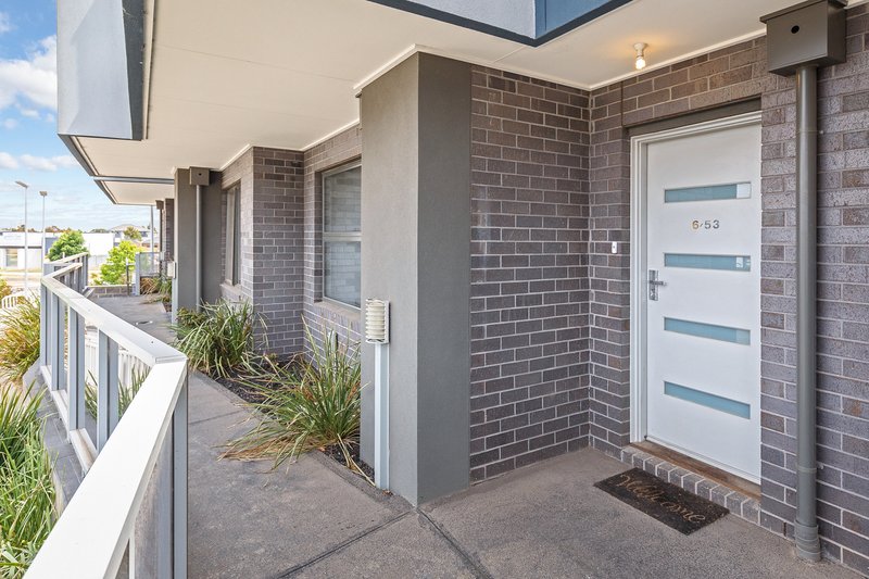 Photo - 6/53 Saxony Drive, Epping VIC 3076 - Image 11