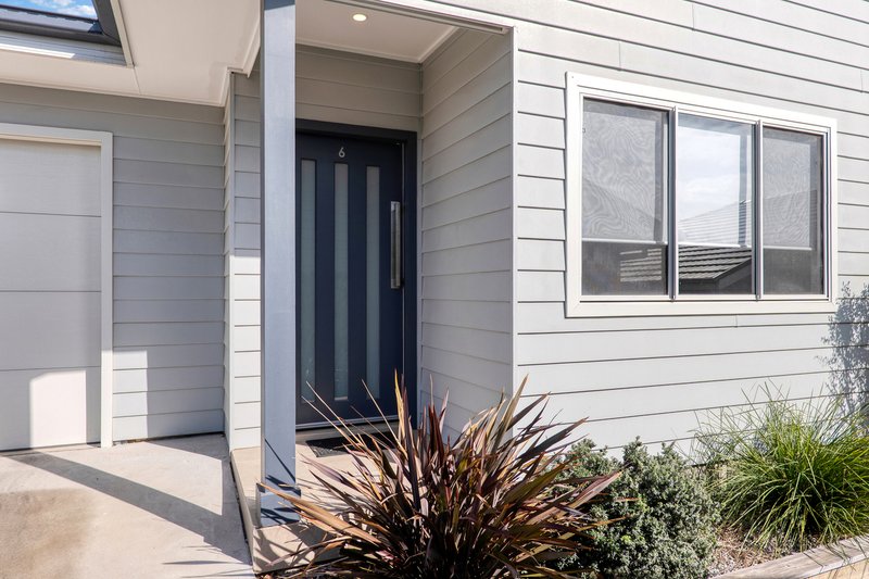 Photo - 6/53 Warbler Street, Aberglasslyn NSW 2320 - Image 1