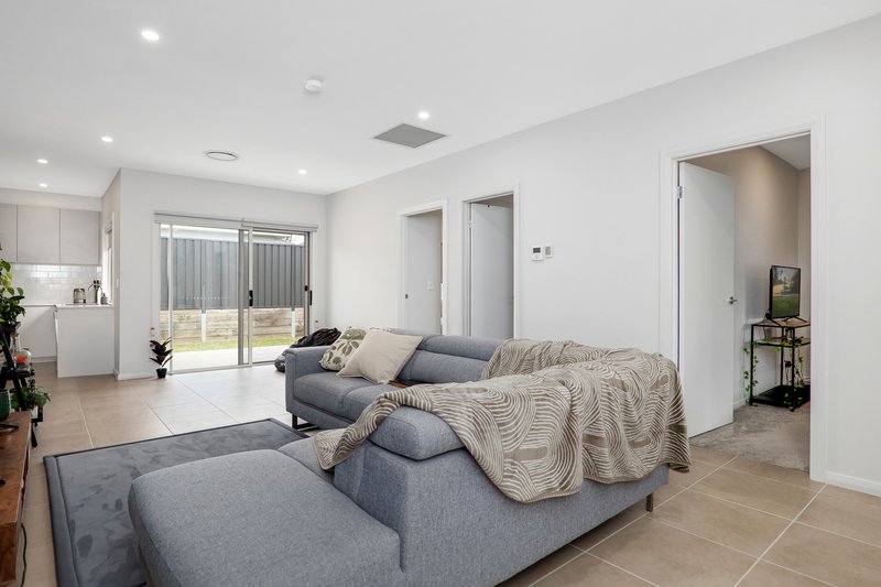 Photo - 6/53 Warbler Street, Aberglasslyn NSW 2320 - Image 3