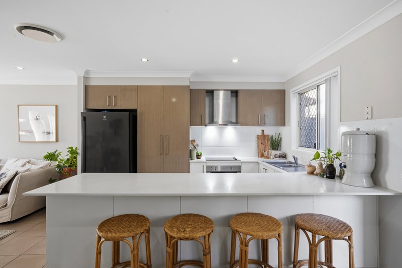 Photo - 6/55-57 Surman Street East , Birkdale QLD 4159 - Image 5
