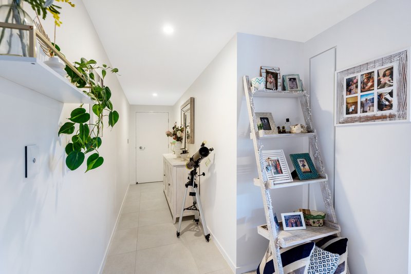 Photo - 6/56 Oxley Avenue, Woody Point QLD 4019 - Image 8