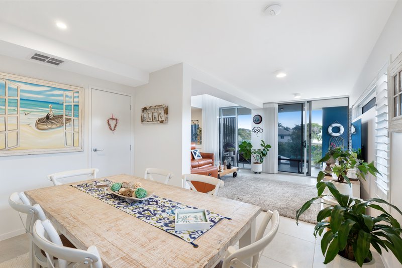 Photo - 6/56 Oxley Avenue, Woody Point QLD 4019 - Image 9