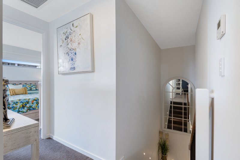 Photo - 6/56 Oxley Avenue, Woody Point QLD 4019 - Image 10