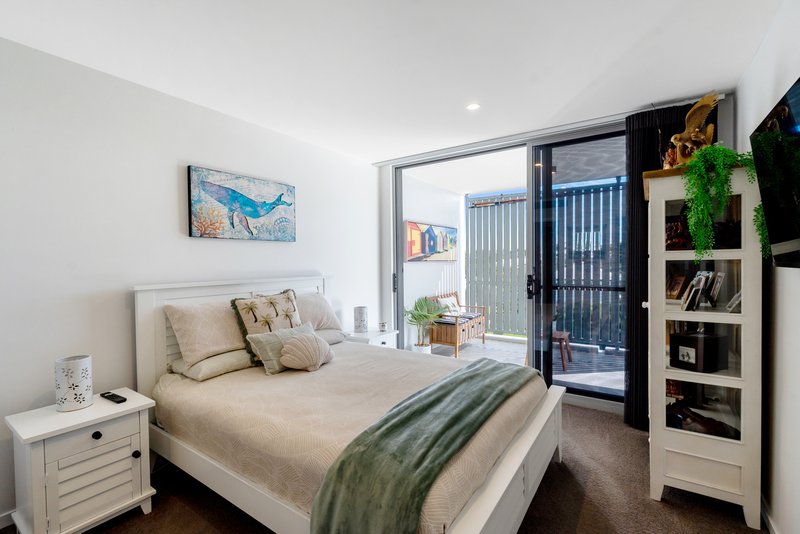 Photo - 6/56 Oxley Avenue, Woody Point QLD 4019 - Image 11