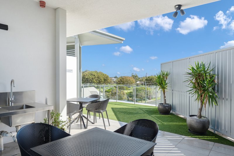 Photo - 6/56 Oxley Avenue, Woody Point QLD 4019 - Image 16