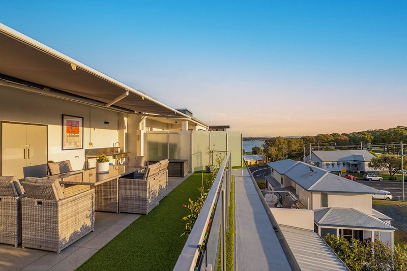 Photo - 6/56 Oxley Avenue, Woody Point QLD 4019 - Image 23