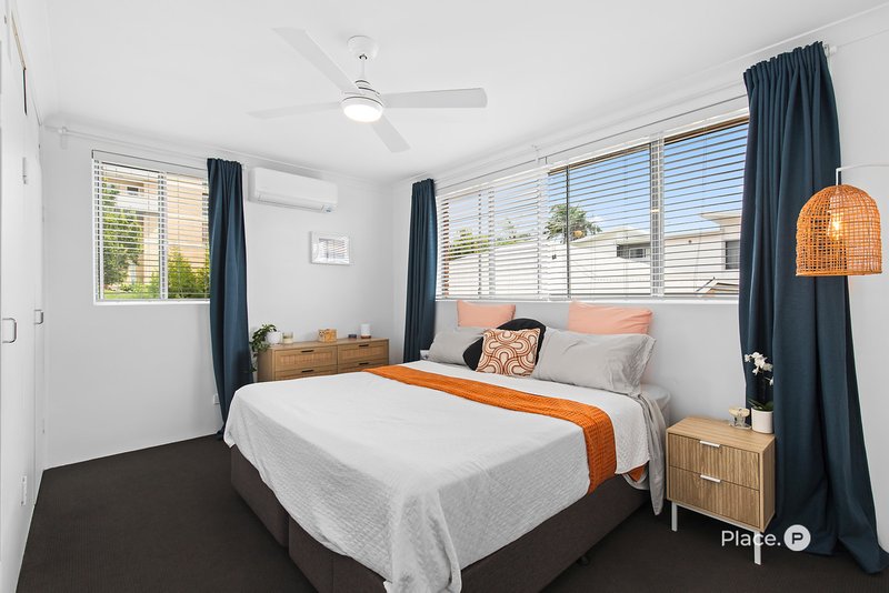 Photo - 6/56 Pembroke Road, Coorparoo QLD 4151 - Image 7