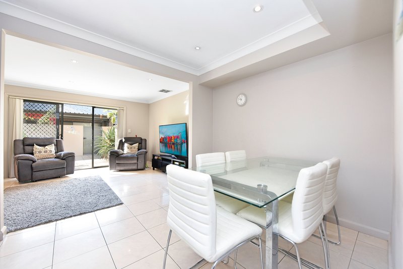 Photo - 6/56 Underwood Road, Homebush NSW 2140 - Image 4