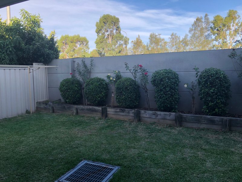 Photo - 6/570 Sunnyholt Road, Stanhope Gardens NSW 2768 - Image 3