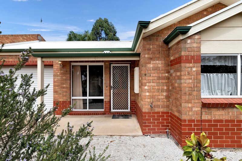 Photo - 6/59-67 Cureton Avenue, Mildura VIC 3500 - Image 3