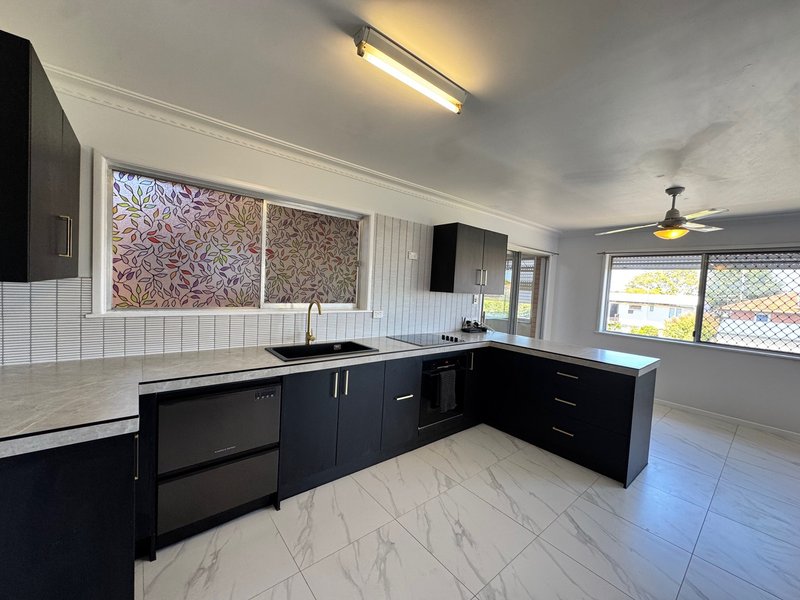 Photo - 6/59 Collins Street, Woody Point QLD 4019 - Image 9
