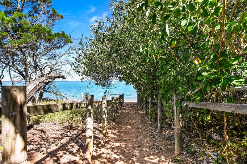 Photo - 659 Esplanade , Urangan QLD 4655 - Image 20