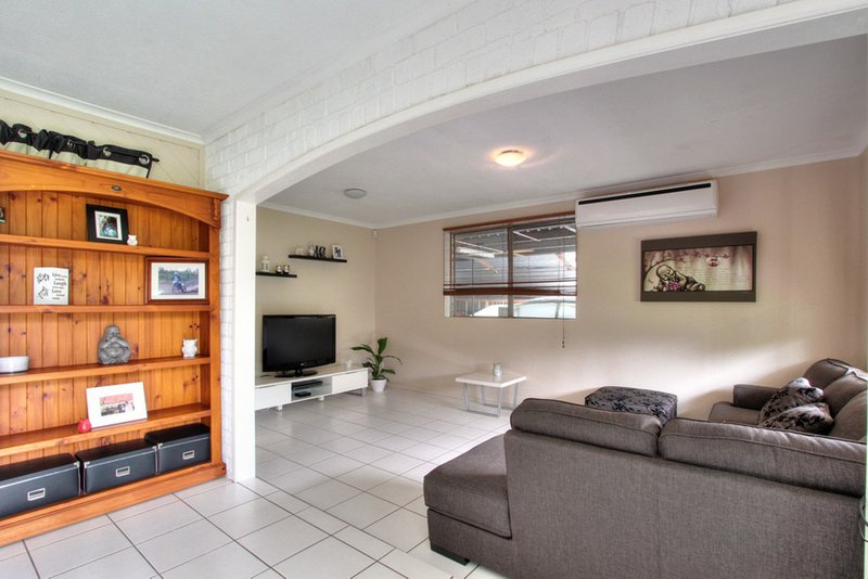 Photo - 659 Priestdale Road, Rochedale South QLD 4123 - Image 4