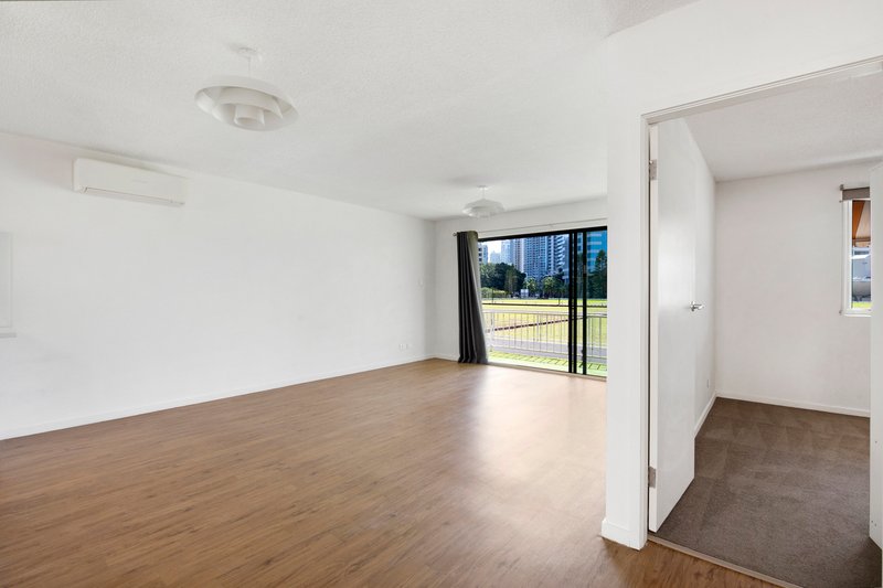 Photo - 6/59A Peninsular Drive, Surfers Paradise QLD 4217 - Image 3