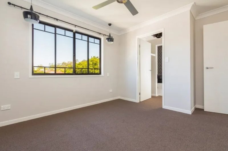 Photo - 65A Cedar Street, Greenslopes QLD 4120 - Image 7