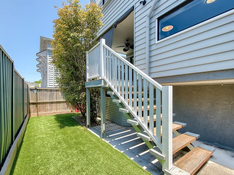 Photo - 65A Cedar Street, Greenslopes QLD 4120 - Image 11