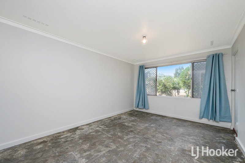 Photo - 65B Lester Drive, Thornlie WA 6108 - Image 4