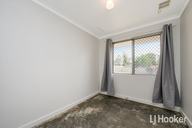 Photo - 65B Lester Drive, Thornlie WA 6108 - Image 5