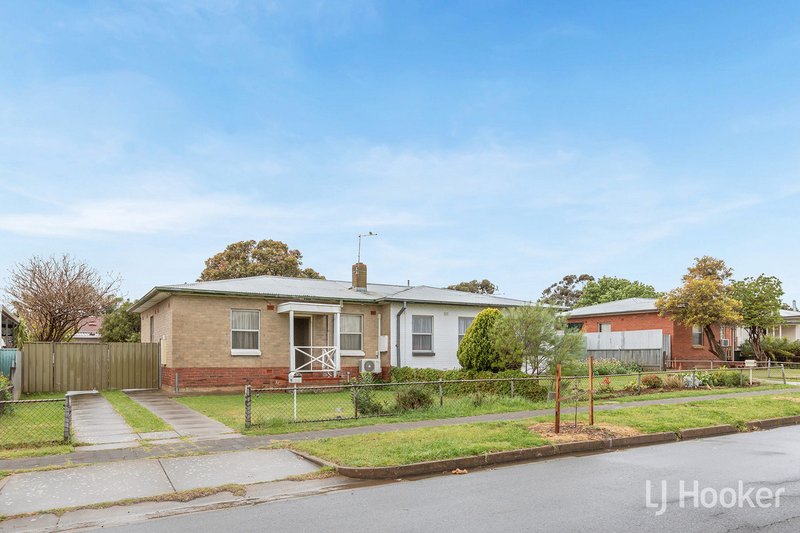 Photo - 66 & 68 Stakes Crescent, Elizabeth Downs SA 5113 - Image 2