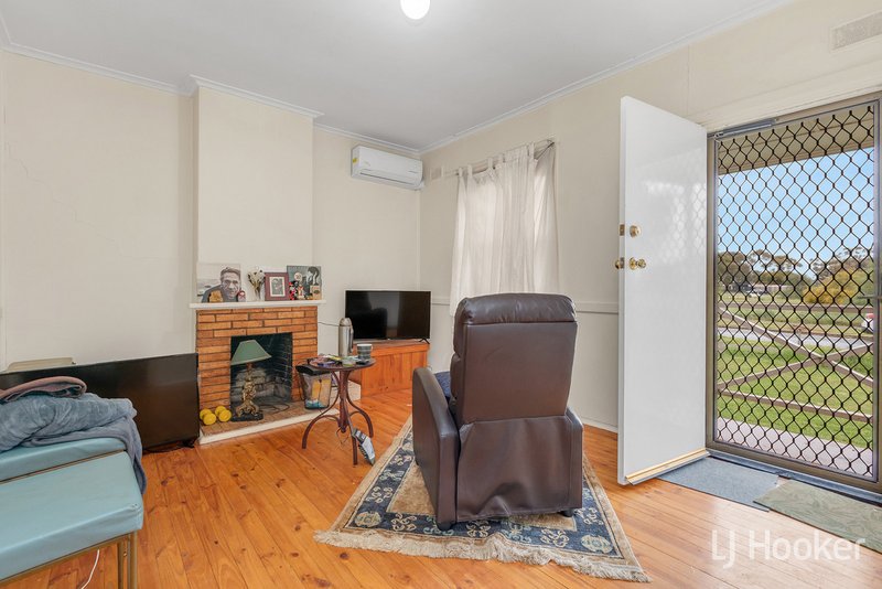 Photo - 66 & 68 Stakes Crescent, Elizabeth Downs SA 5113 - Image 7