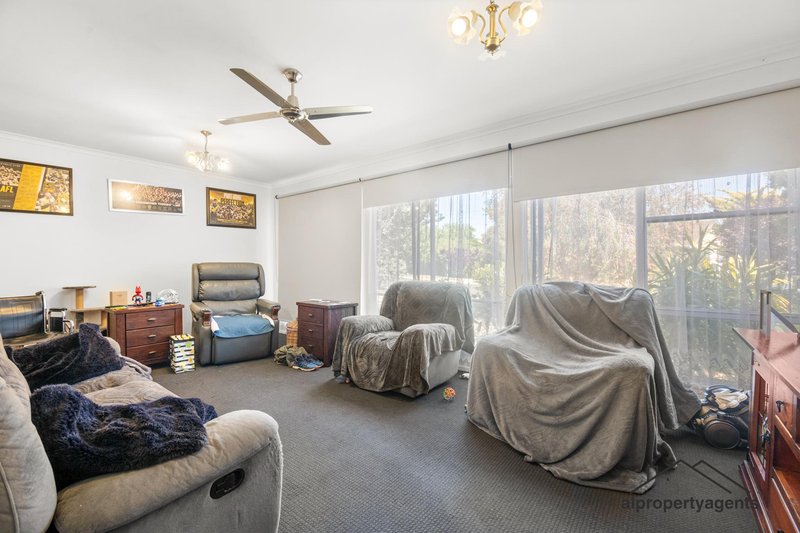 Photo - 66 Albert Street, Horsham VIC 3400 - Image 3