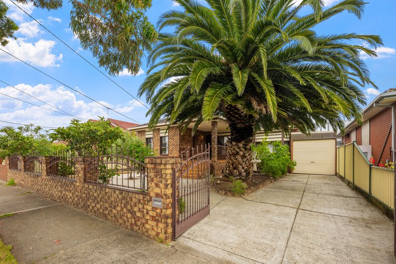 Photo - 66 Alvarado Avenue, Thomastown VIC 3074 - Image 2