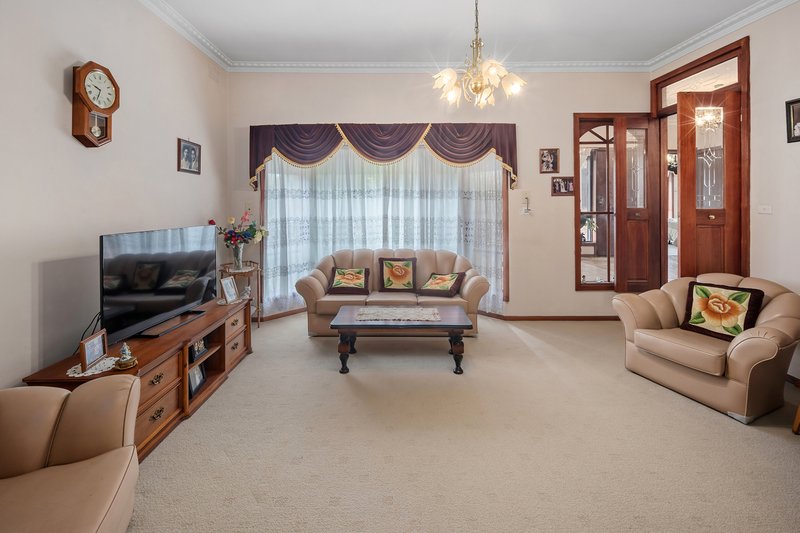 Photo - 66 Alvarado Avenue, Thomastown VIC 3074 - Image 4