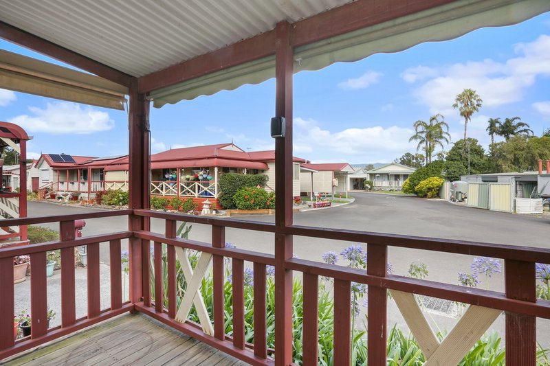 Photo - 66 Angophora Crescent, Kanahooka NSW 2530 - Image 7