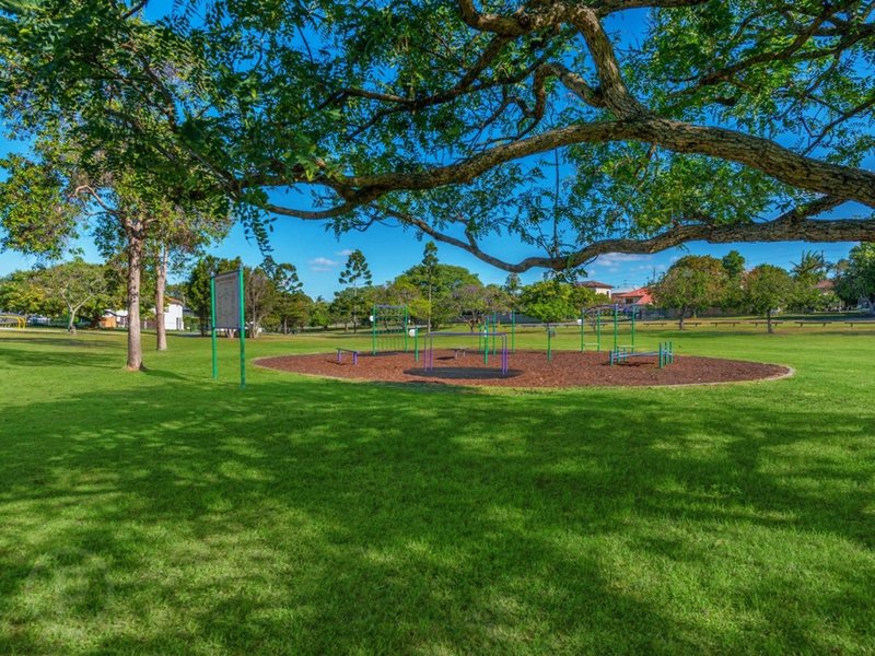 Photo - 66 Aveling Street, Wavell Heights QLD 4012 - Image 11