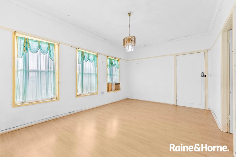 Photo - 66 Avoca Road, Canley Heights NSW 2166 - Image 2