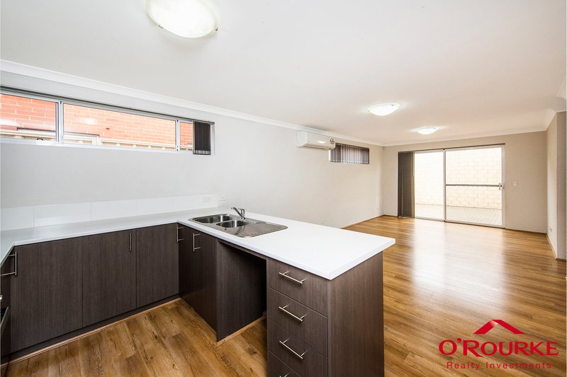 Photo - 66 b Finchley Crescent, Balga WA 6061 - Image 2