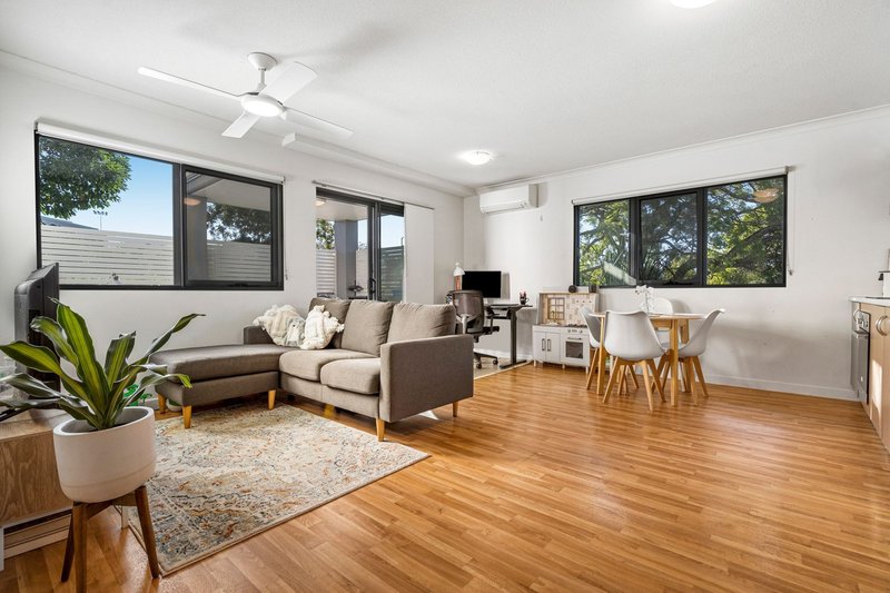 Photo - 6/6 Babarra Street, Stafford QLD 4053 - Image 2