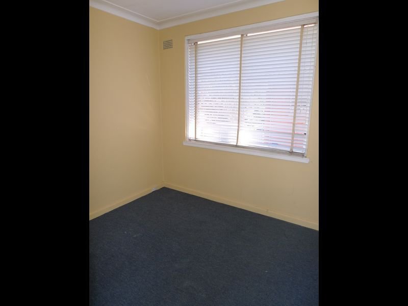 Photo - 6/6 Beaumont Street, Campsie NSW 2194 - Image 5