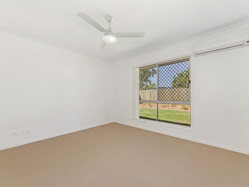 Photo - 66 Benham Avenue, Kallangur QLD 4503 - Image 6