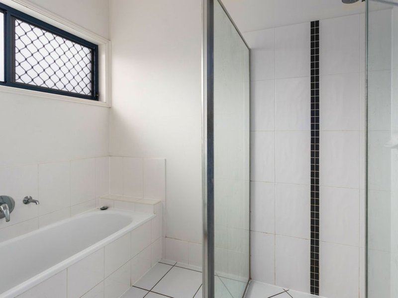 Photo - 66 Benjamina Drive, Redbank Plains QLD 4301 - Image 6
