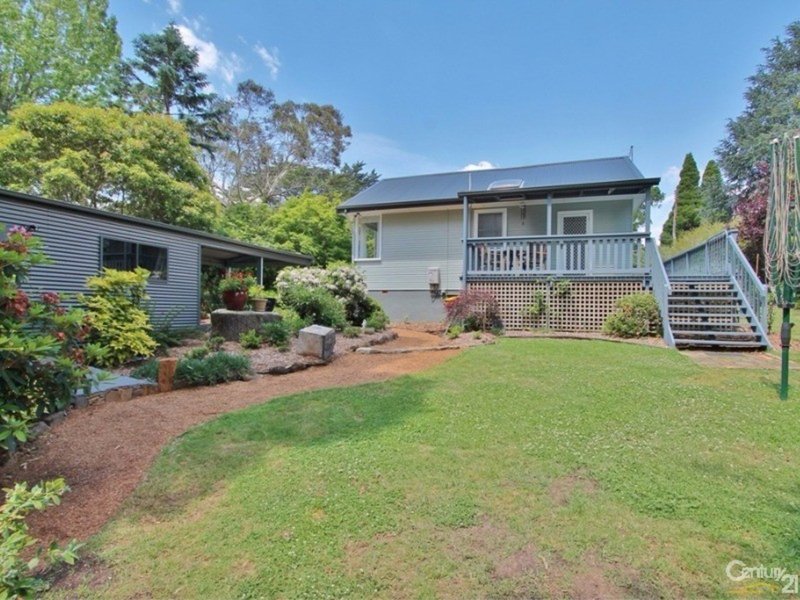 Photo - 66 Blaxland Road, Wentworth Falls NSW 2782 - Image 14