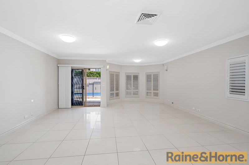 Photo - 66 Blue Bell Circuit, Kellyville NSW 2155 - Image 8