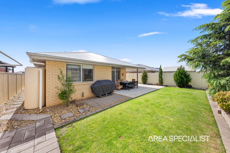 Photo - 66 Blue Horizons Way, Pakenham VIC 3810 - Image 18