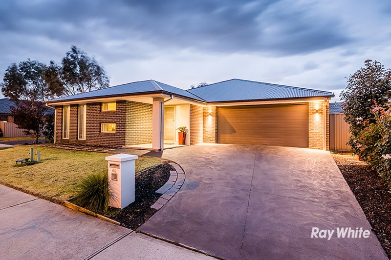 66 Bradford Drive, Cranbourne East VIC 3977