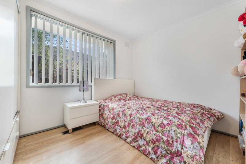 Photo - 66 Braeswood Road, Kings Park VIC 3021 - Image 10