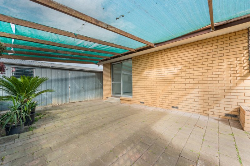 Photo - 66 Braeswood Road, Kings Park VIC 3021 - Image 14