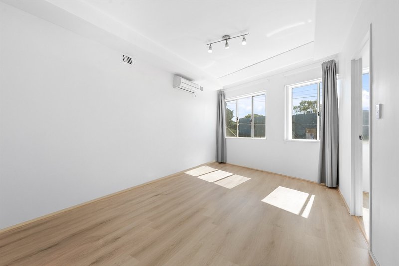 Photo - 66 Broadarrow Road, Narwee NSW 2209 - Image 9