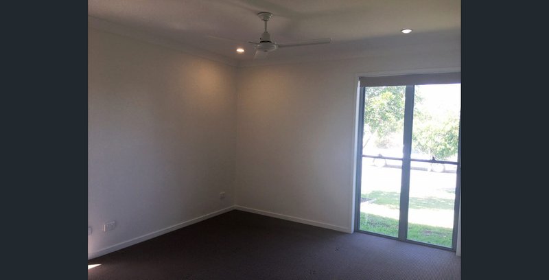 Photo - 66 Brookside Circuit, Ormeau QLD 4208 - Image 6