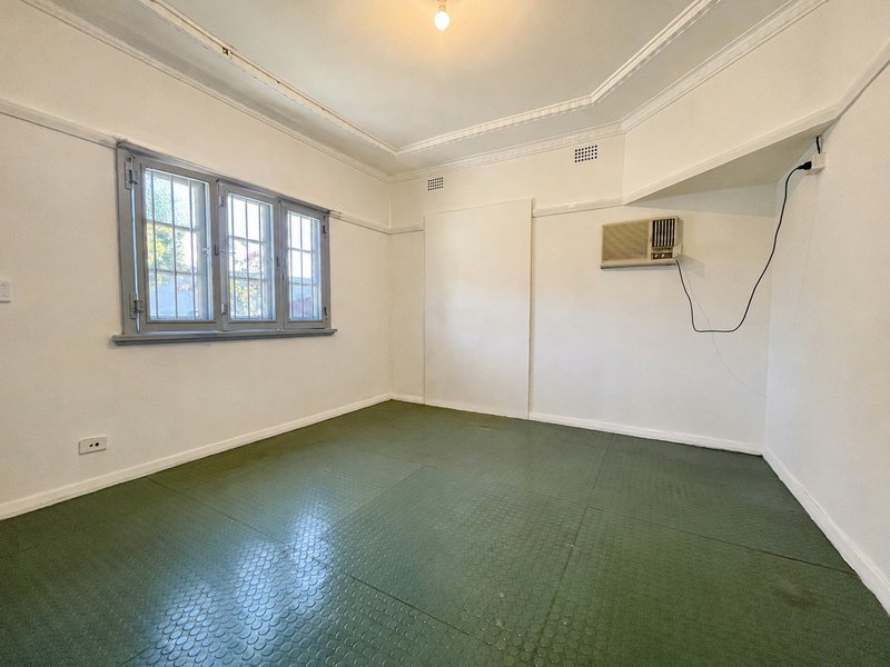 Photo - 66 Broomfield Street, Cabramatta NSW 2166 - Image 1