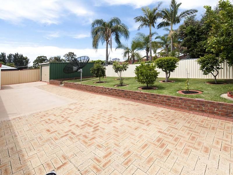 Photo - 66 Burrendah Boulevard, Willetton WA 6155 - Image 16