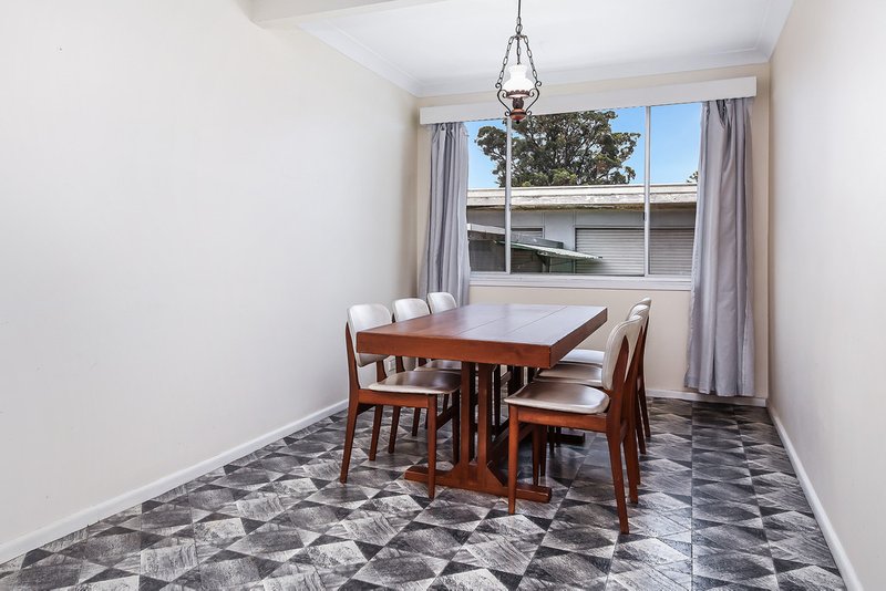 Photo - 66 Cambridge Avenue, Bankstown NSW 2200 - Image 4