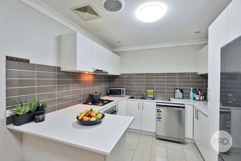 Photo - 6/6 Canberra St , Oxley Park NSW 2760 - Image 4