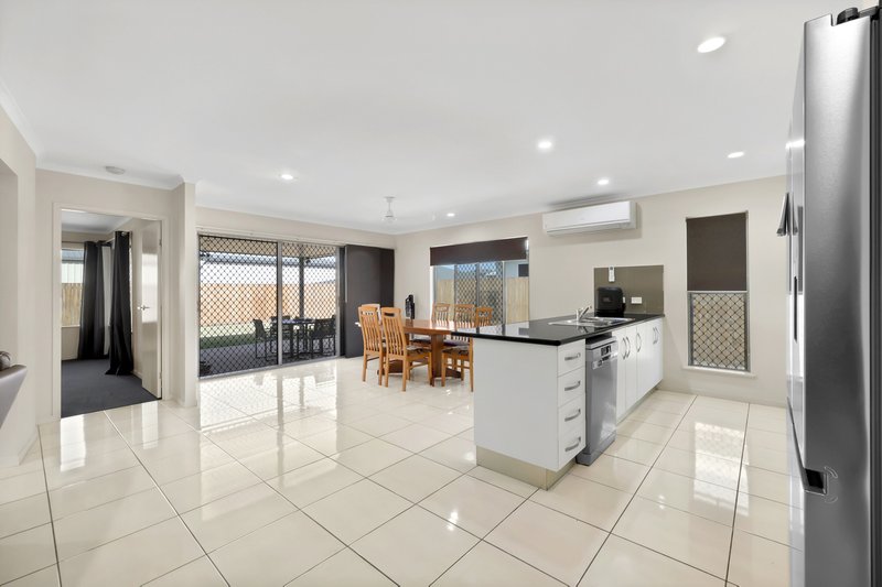 Photo - 66 Canecutters Drive, Ooralea QLD 4740 - Image 8